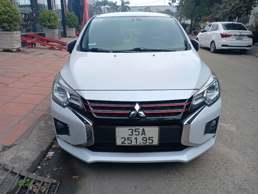 Mitsubishi Attrage
